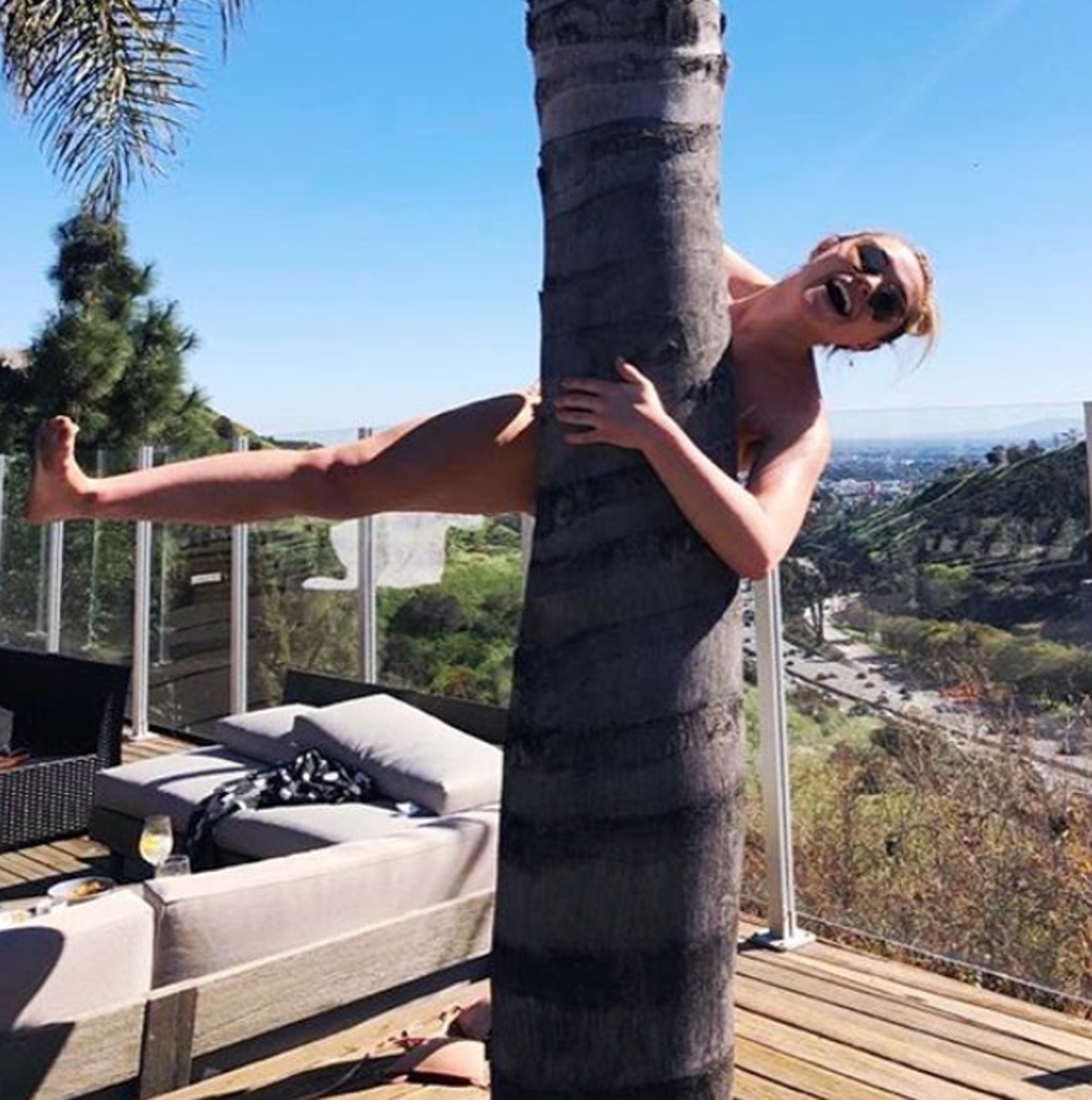 florence-pugh-hot-photos8