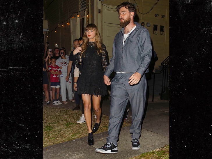 Taylor Swift, Travis Kelce Swarmed by Fans While on Pre-Super Bowl Dinner Date