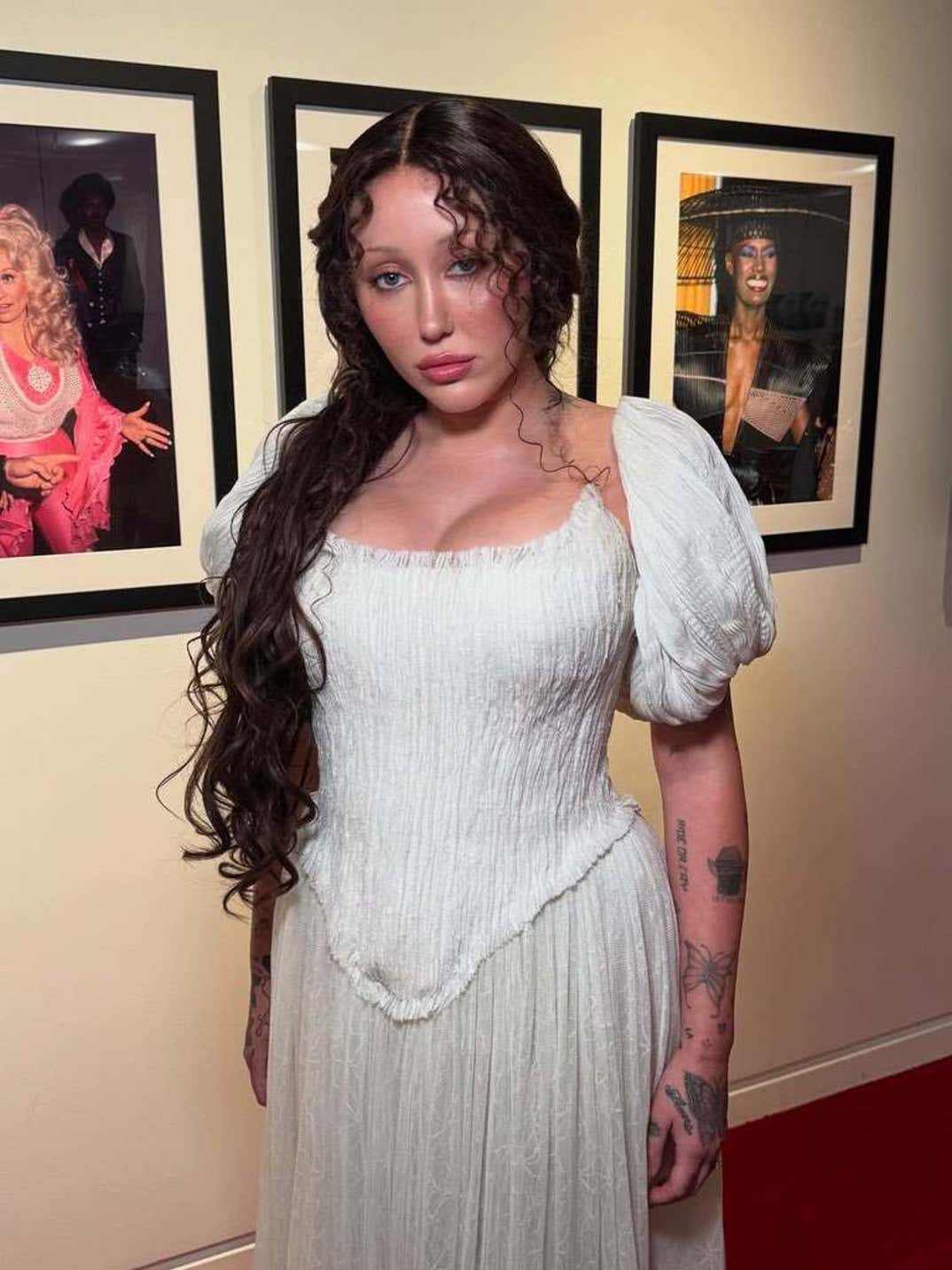 Noah Cyrus Hot Shots 1