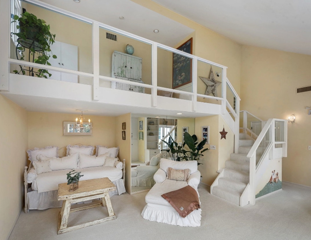 Charlotte Ross Studio City Home For Sale 14