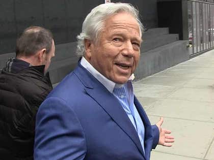 012319_robert_kraft_primary