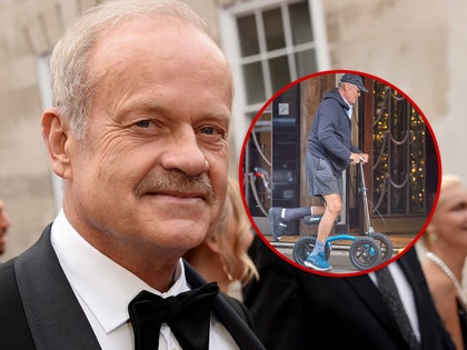 kelsey grammer broken leg foot boot