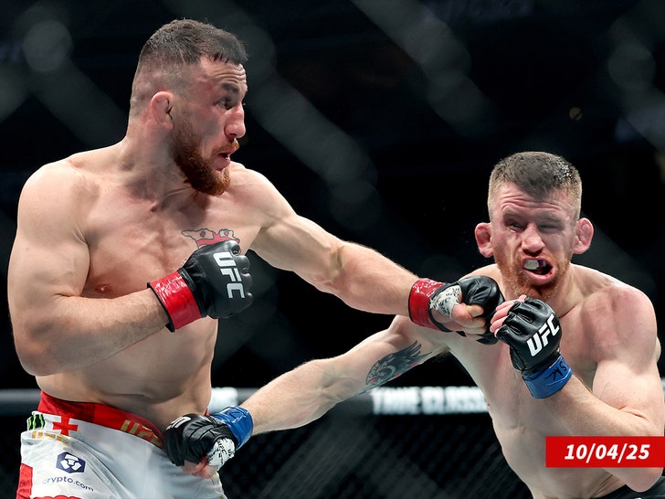 Merab Dvalishvili Cory Sandhagen sub getty swipe