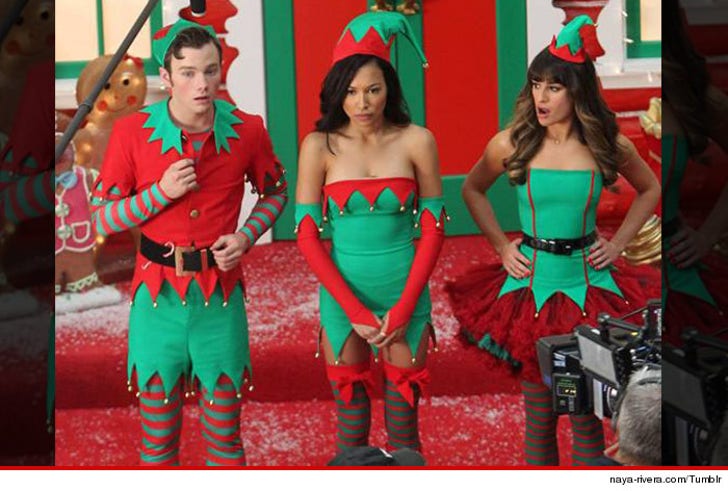 Glee' Elves -- Decked the Mall Shopper's Ass Allegedly :: 0924-glee-burbank-mall-naya-rivera-com-tumblr-2