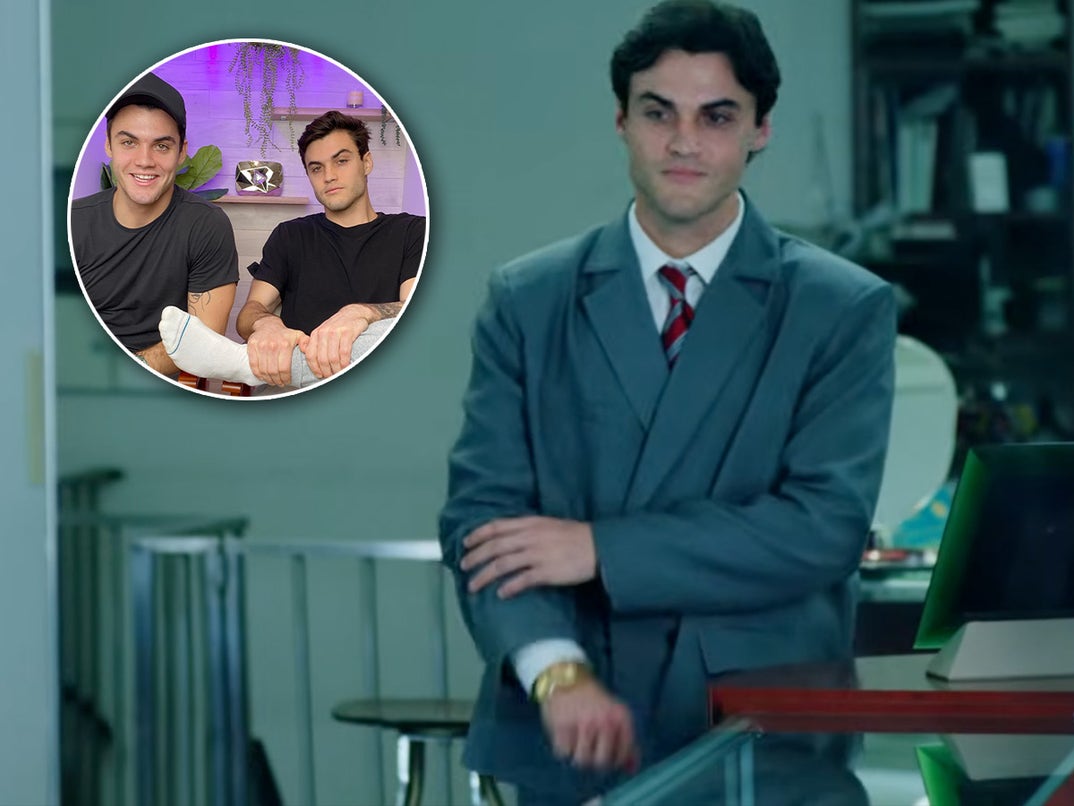 Remember The Dolan Twins from Vine?! The brothers were among the internet's original breakout stars -- and now they're making a comeback. Ethan and Grayson are back in the spotlight with their new YouTube short, 