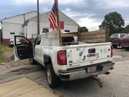 Taylor Swift Alleged Stalker Truck Photos 01