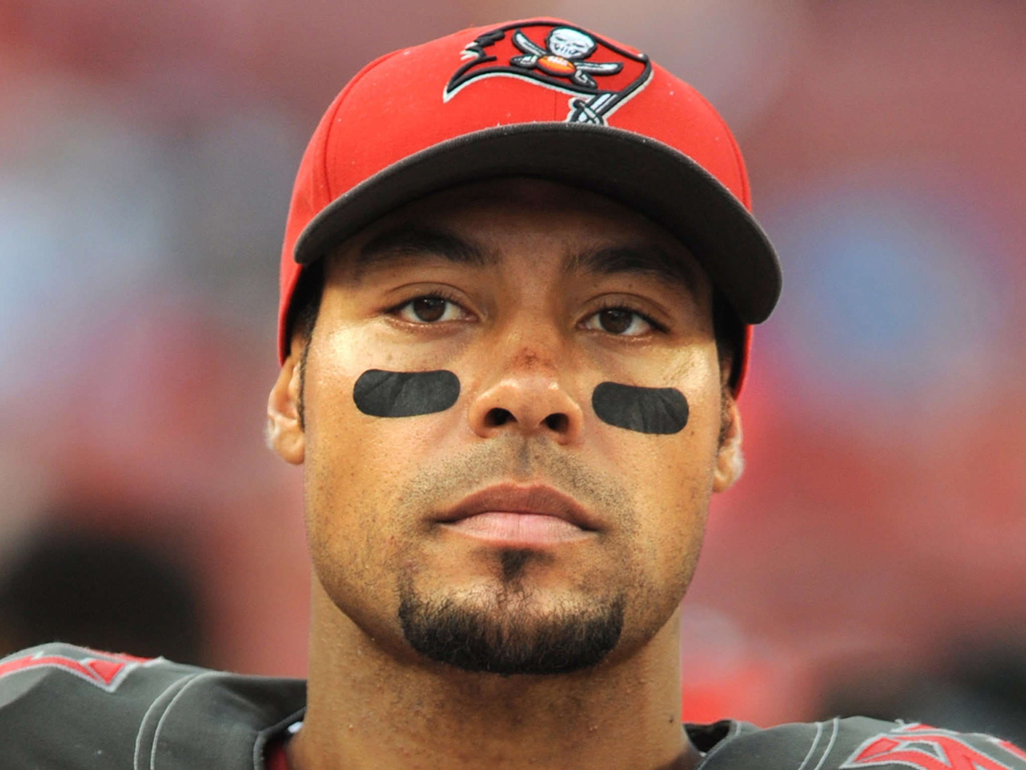 Vincent Jackson, former NFL player found dead in hotel room, had CTE,  family says