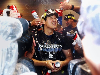 Dodgers Celebrate World Series Win With Champagne Photos 11