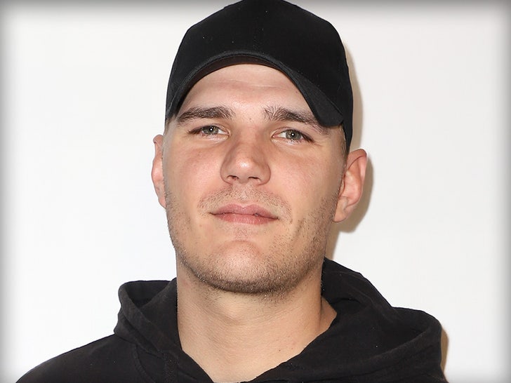 Chris Zylka neutral main turned in arrested