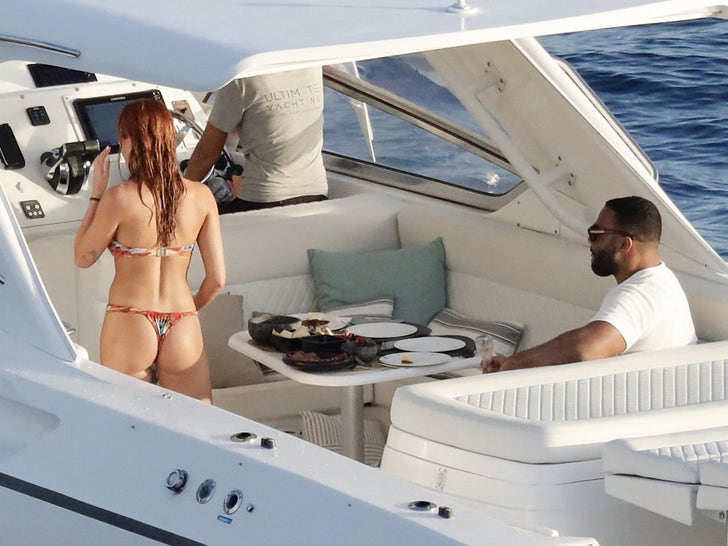 0224-Solomon-Thomas-Kaylie-Alyson-Kissing-Yacht-St-Barts-photos-primary-2