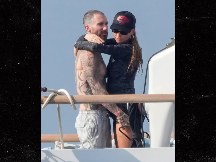sub-Adam-Levine-and-Behati-Prinsloo-backgrid-1