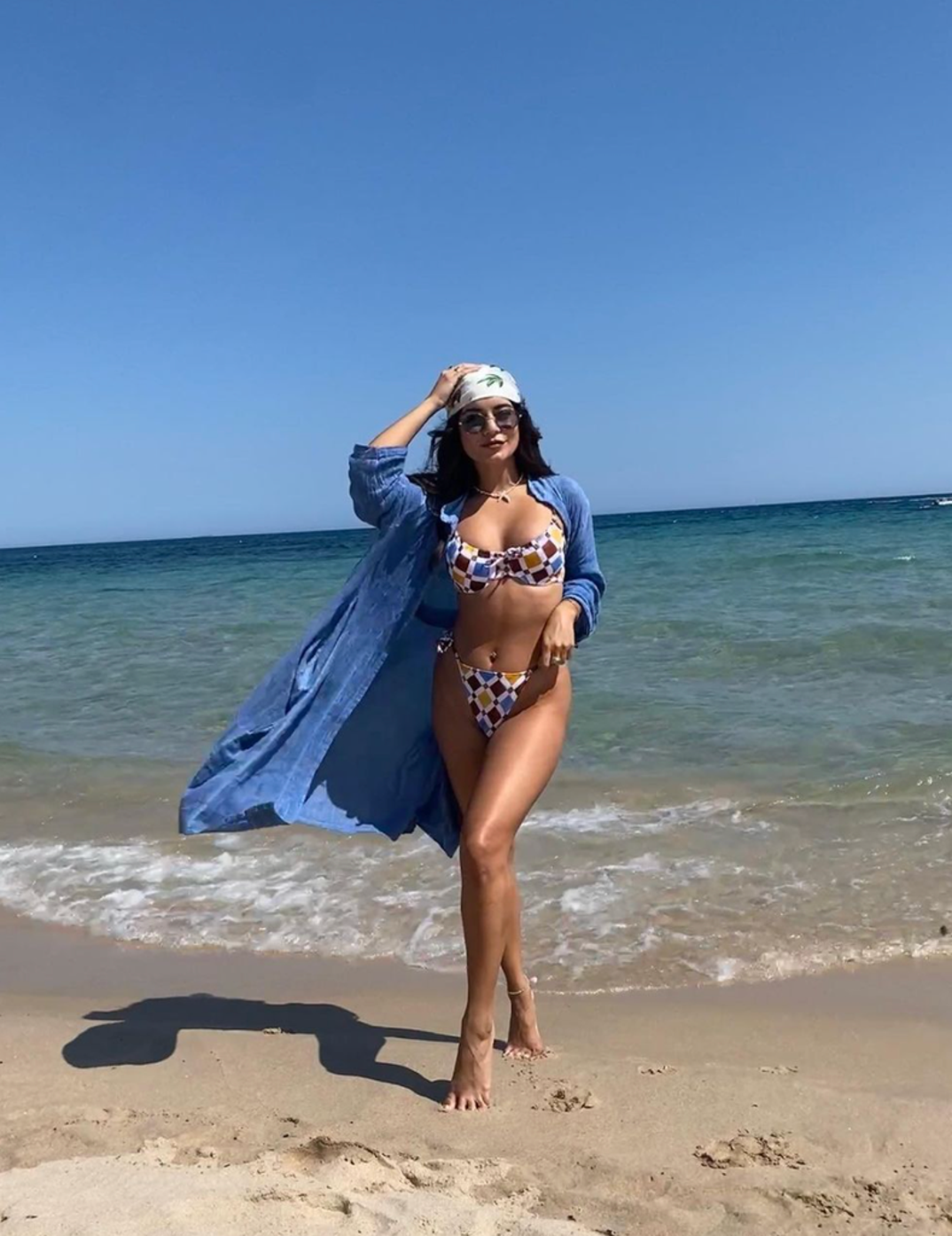 1213-Vanessa-Hudgens-Hot-Shot-Photos0007