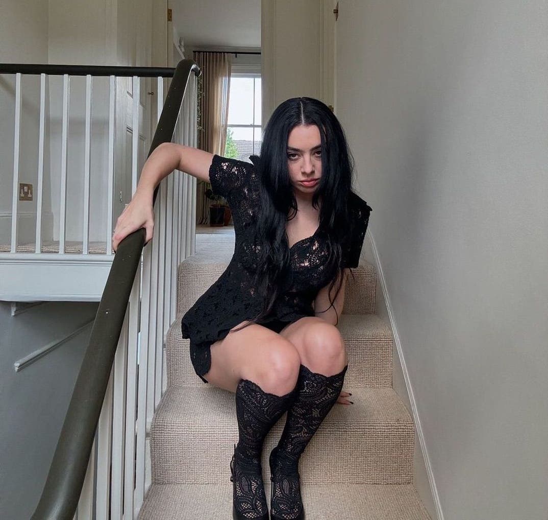 0726 Charli XCX Hot Shots 17