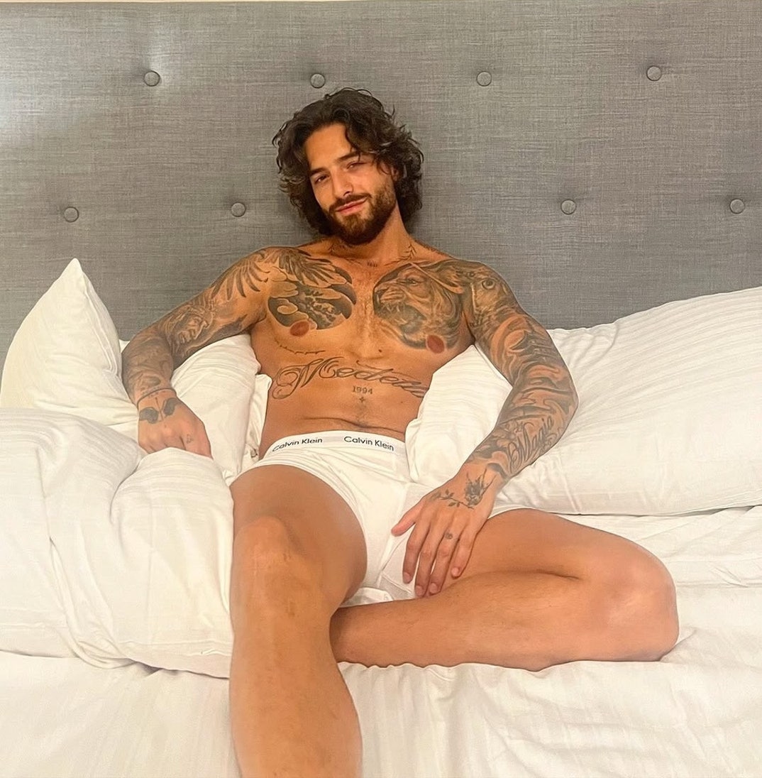 0127 Maluma Hot Shots 15