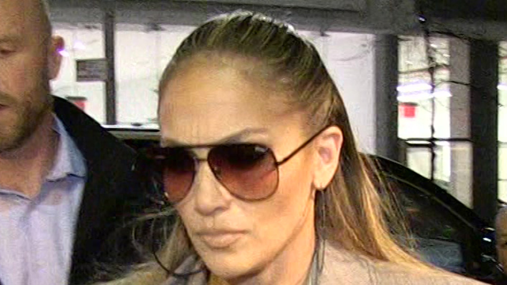 La maison de J Lo à LA toujours ciblée par plusieurs appels au 911