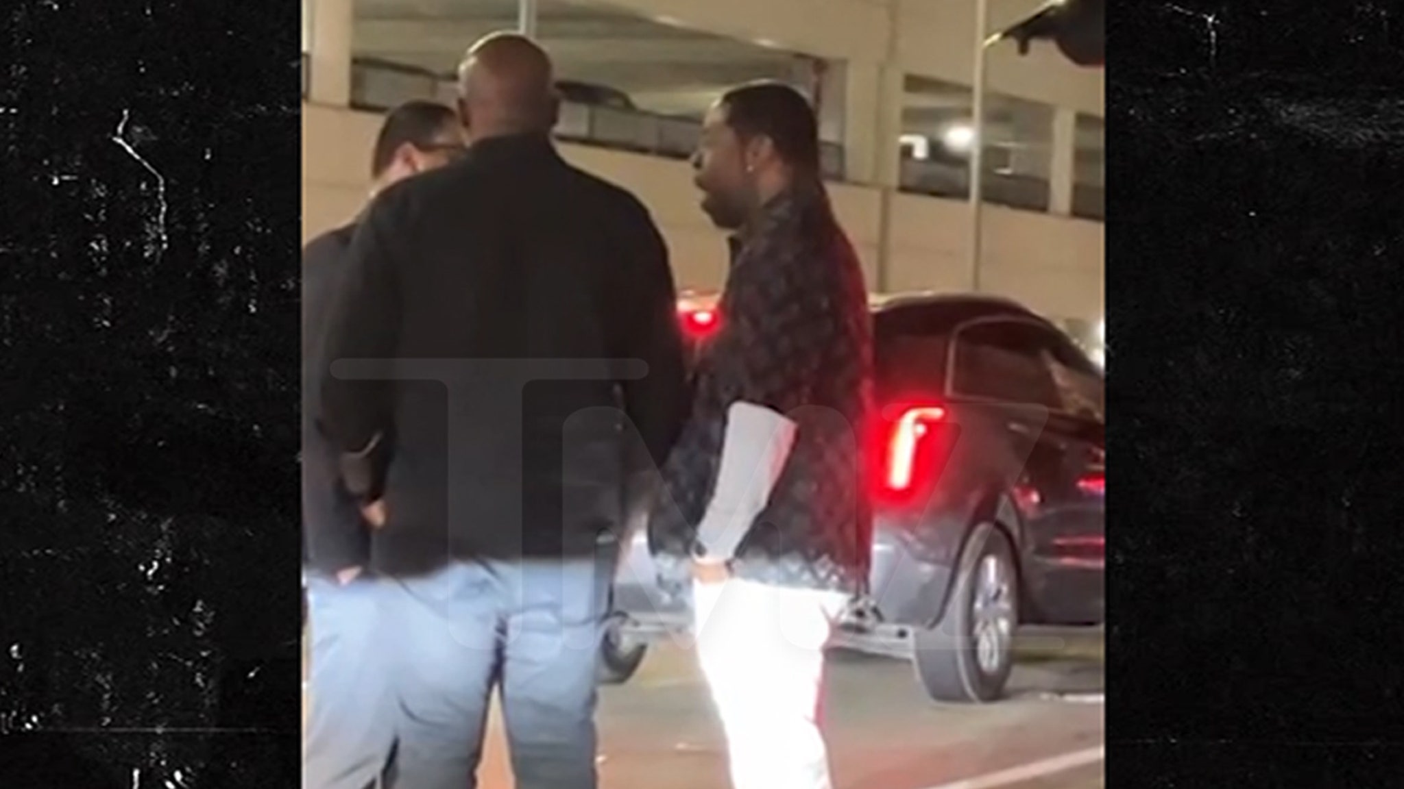 Busta Rhymes Seen in Heated Exchange With Man at Detroit Airport on Video