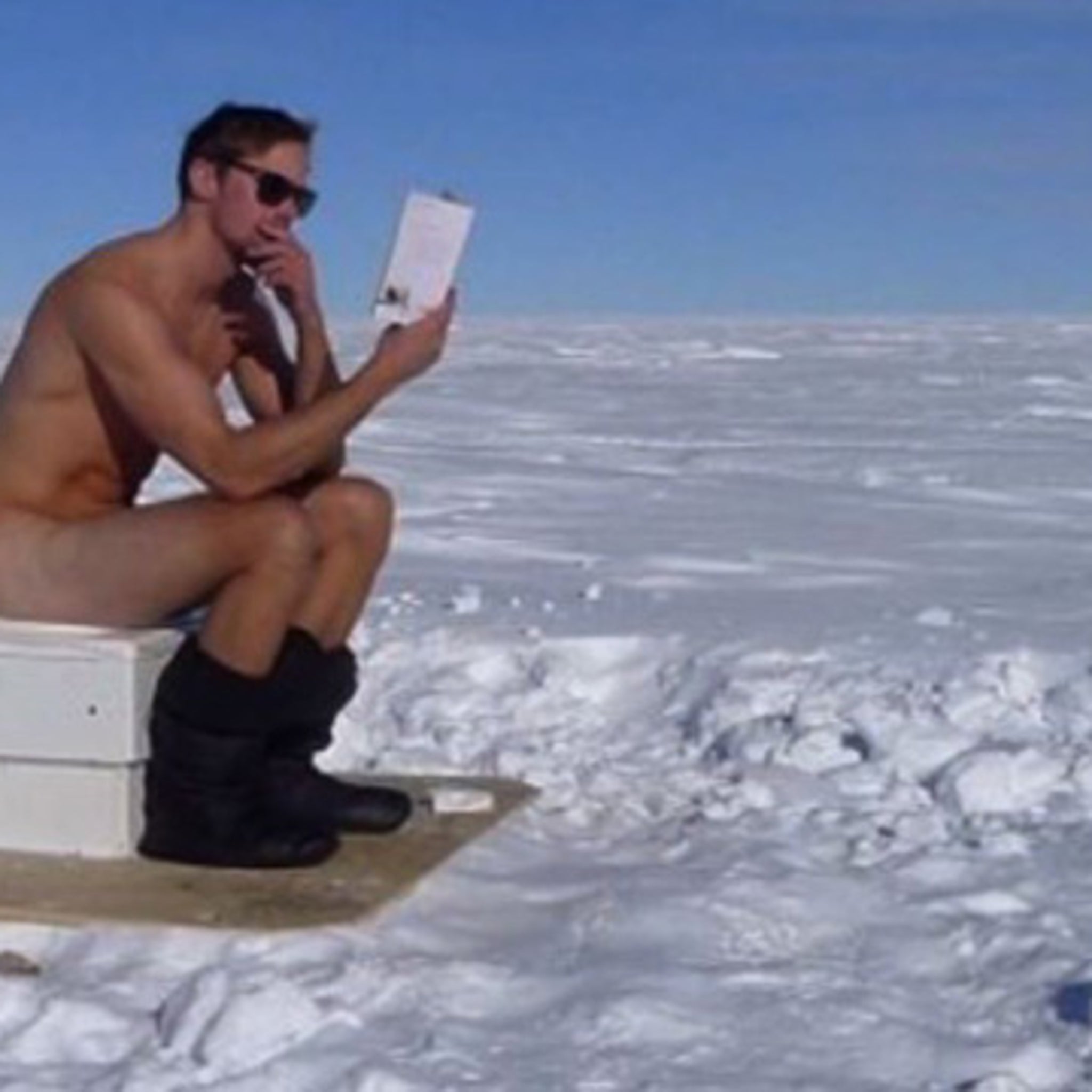 Alexander Skarsgard’s Epic Polar Potty