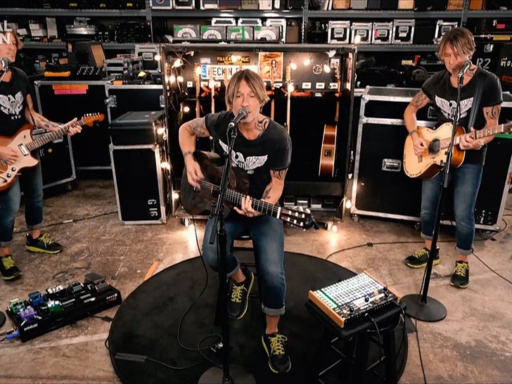 Keith Urban Performance Photos