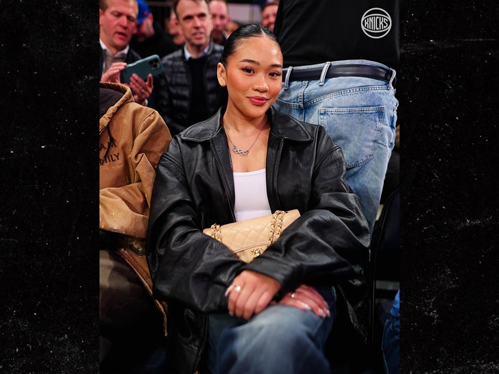 suni-lee-Instagram-@nyknicks-Composite-1