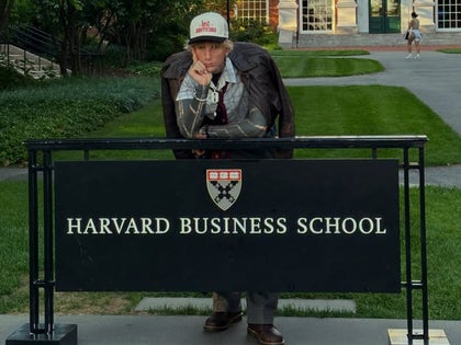 0916-Machine-Gun-Kelly-Harvard-PRIMARY