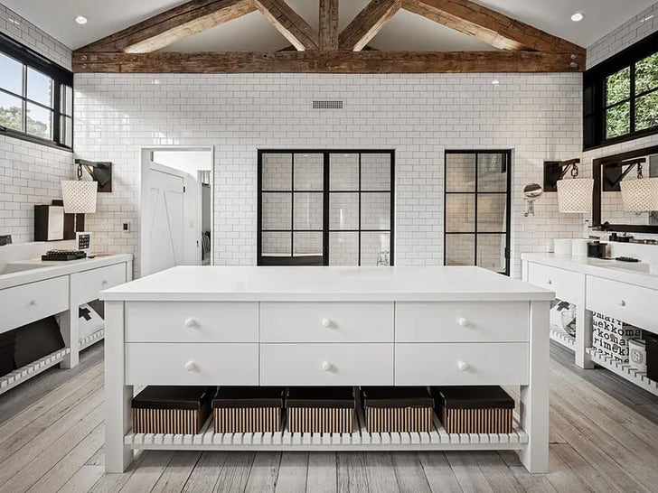 1201-Diane-Keaton-Dream-Home-SUB-4