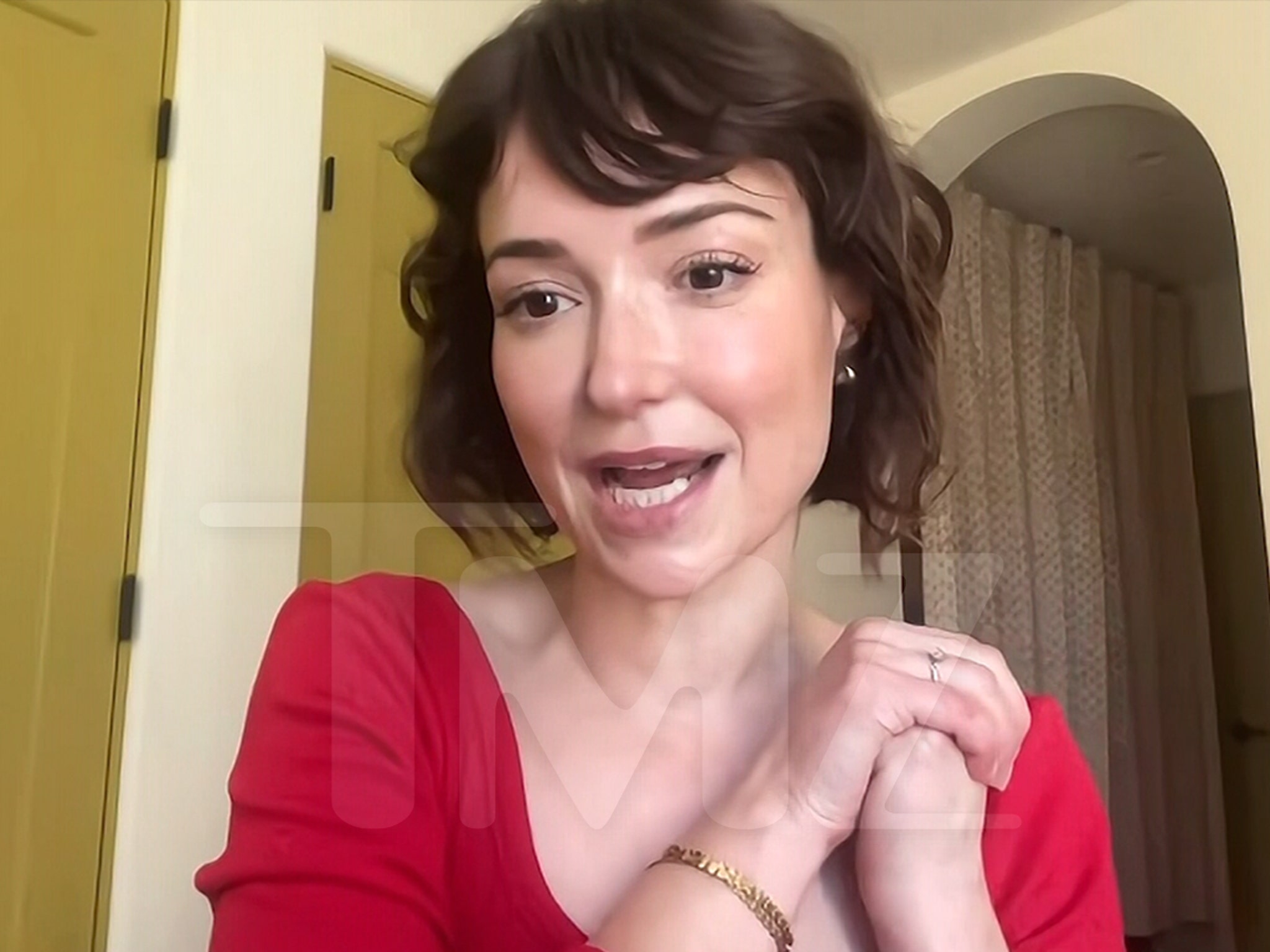 AT&T Ad Actress Milana Vayntrub Uses Risqué Pics to Raise $500K for Fire Relief