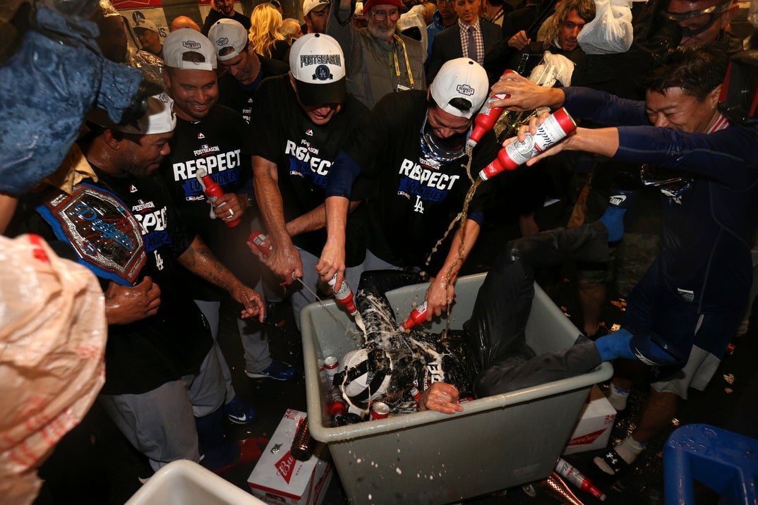 EPIC 🍾🤣 DODGERS ROWDY CHAMPAGNE CELEBRATION LOCKER ROOM SHOWERS