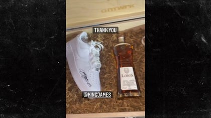 122221_offset_lebron_kal_1