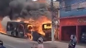 112624_burning_bus_brazil-primary