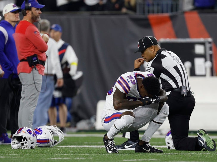 Inside the Bills' emotional day with Damar Hamlin, 430 miles away