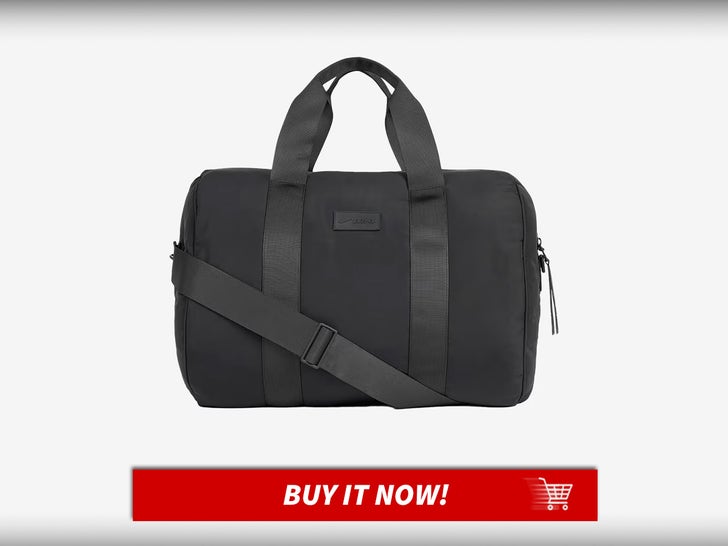 NikeSkims-Gym-Bag-Kardashian-Gift-Guide-MAIN