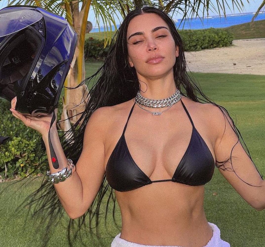 Kim Kardashian 2022 Hot Shots Photos 2