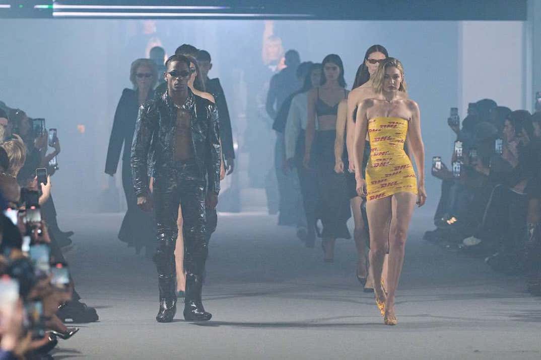 tape dress fashion show Project Runway Season 11