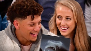 Patrick Mahomes and Brittany Matthews Announce We're Pregnant!