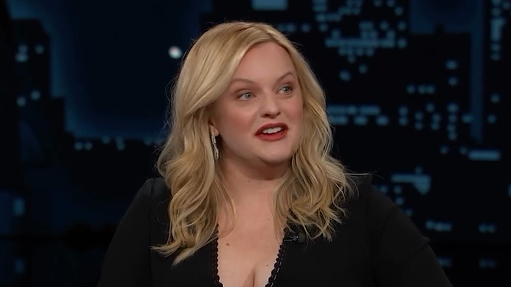 Elisabeth Moss Reveals She’s Pregnant With First Child