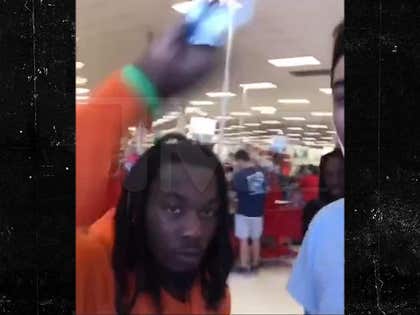 042619_offset_smacking_phone_primary