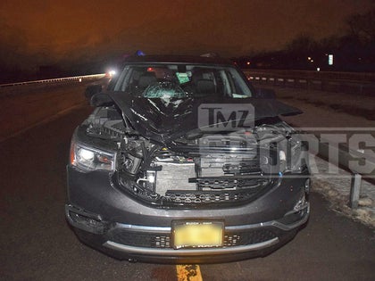 0529-Jim-Boeheim-Car-Crash-Accident-New-York-photos-primary-222