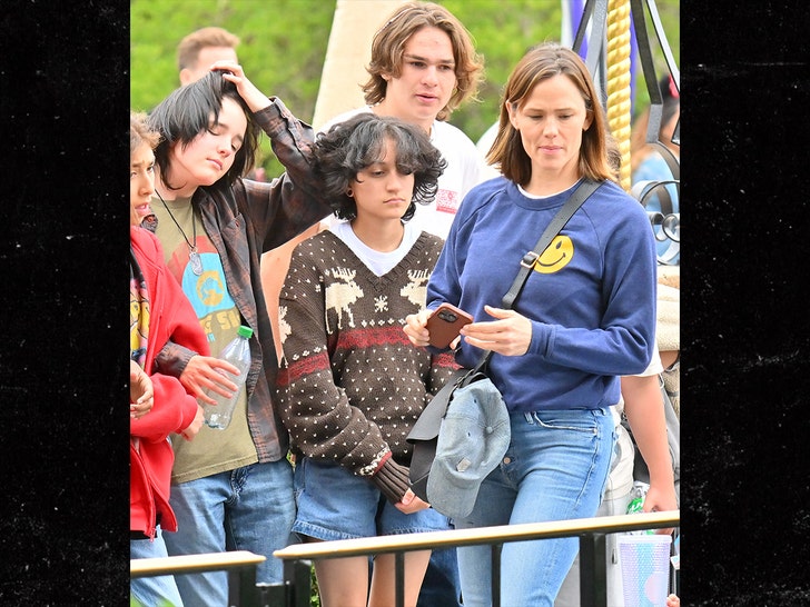 jennifer garner disneyland