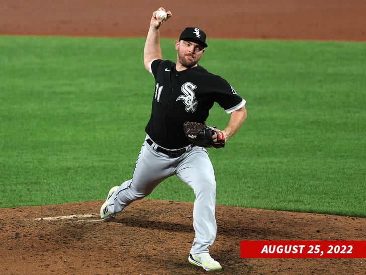 Liam Hendriks Makes His Return - Inside the White Sox