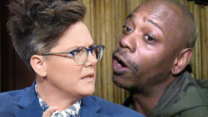 Hannah Gadsby Blasts Netflix Honcho and Dave Chappelle