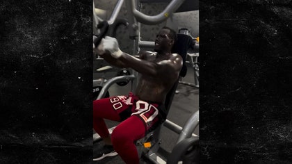 050525_jason_pierre_paul_lifting_kal