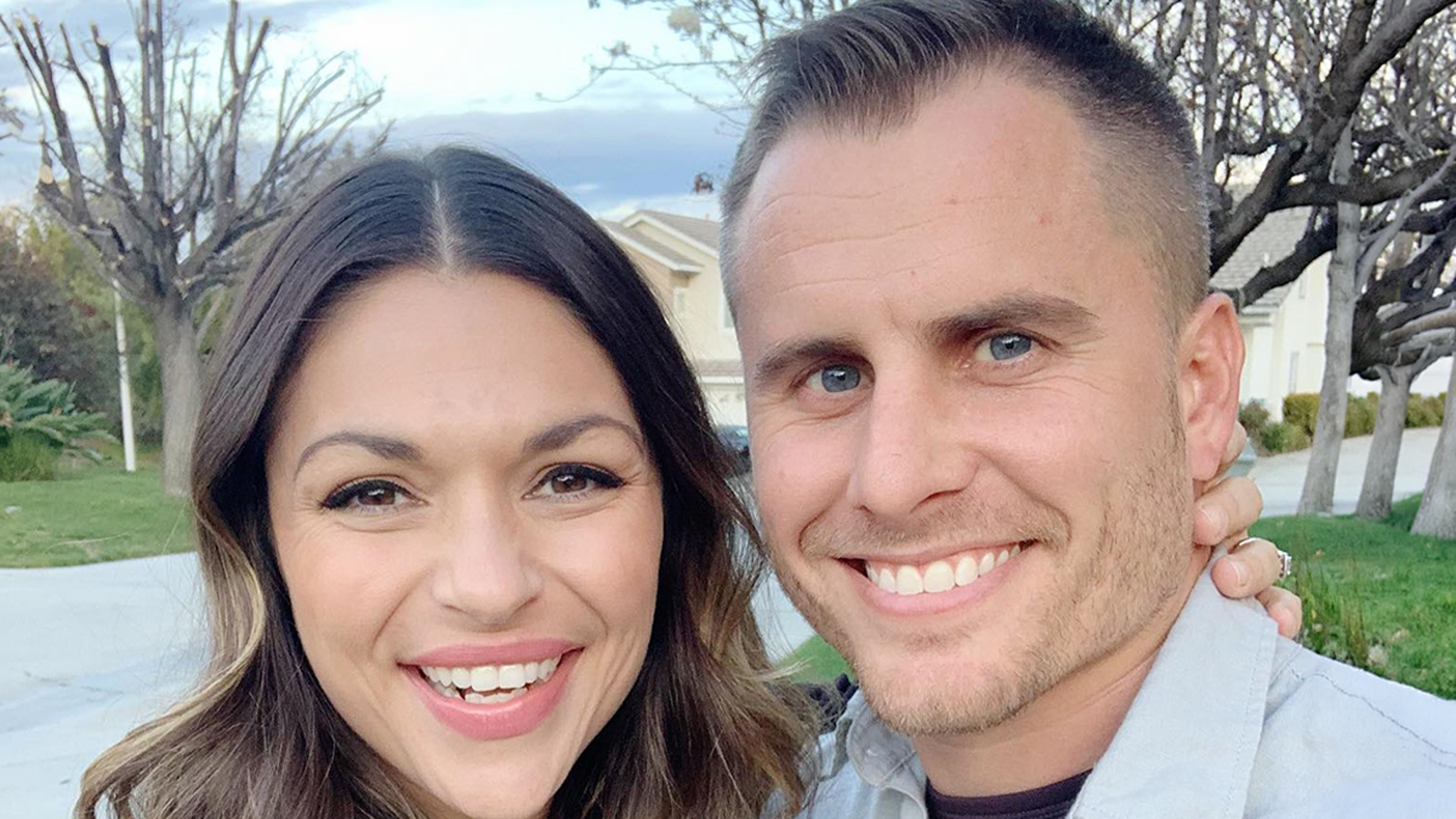 Bachelorette Star Gets the Bag After Nasty Divorce Battle!