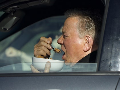 William-Shatner-backgrid-2jpg