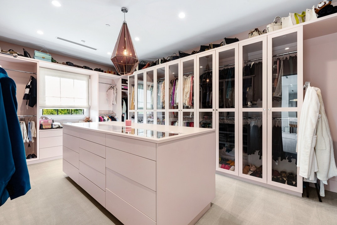 Lori Loughlin & Mossimo Home 36