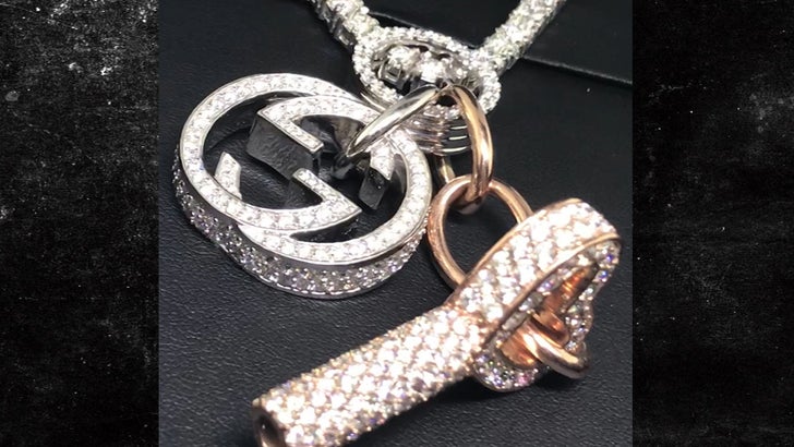 101817_gucci_mane_jewelry_kal