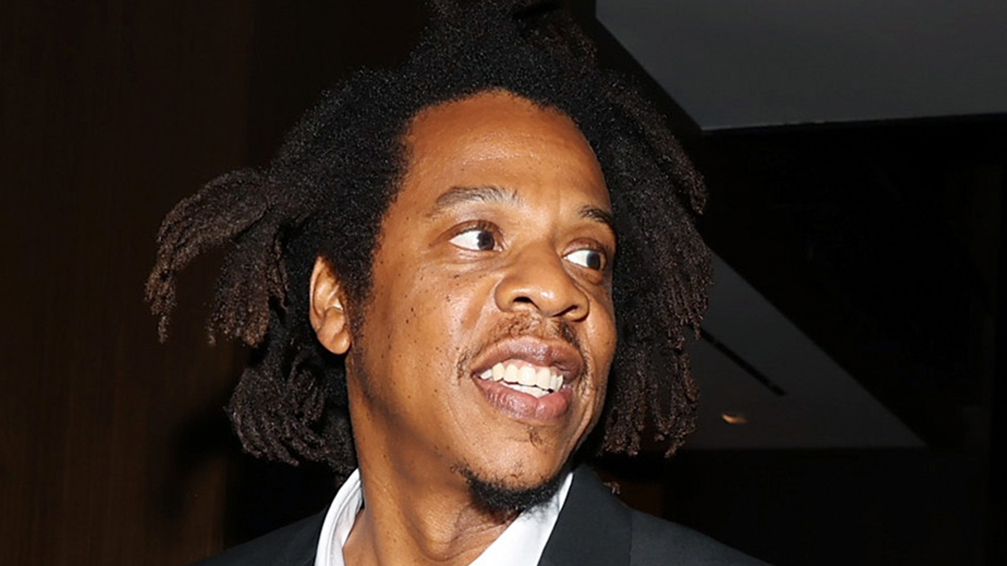Jay-Z Pockets 7.2 مليون دولار ، تدفع Parlux ما يصل إلى End Perfume Saga