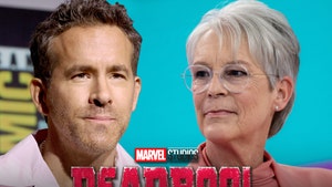 ryan reynold and jamie lee curtis getty 1