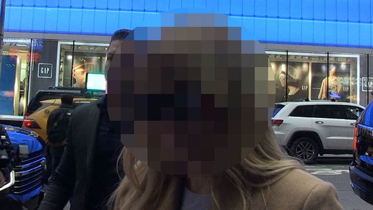 031826_reese_witherspoon_guess_who_blurred_kal