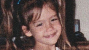 0514-Jessica-Alba-Cute-Kids-hero