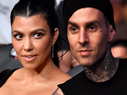 kourtney kardashian travis barker